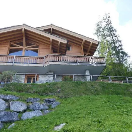 Semesterbostad Haute Sleeps 10 Wifi *