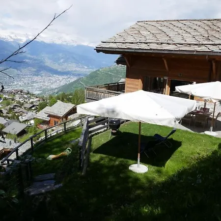Haute Sleeps 10 Wifi Ferienhaus